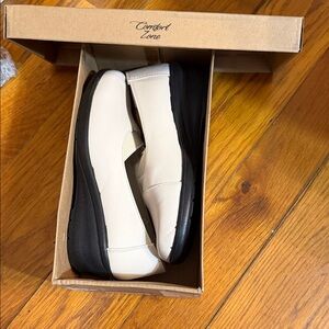 Comfort Zone Cream and Black Slip-On Flats